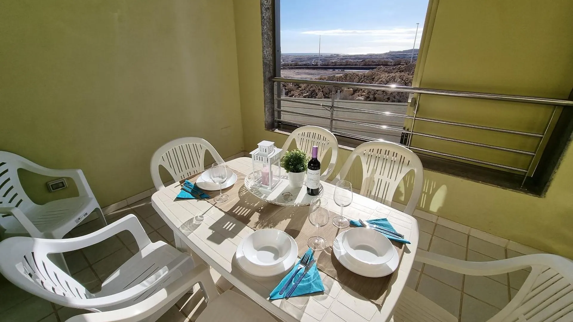 Ferienhaus In El Medano Mit Terrasse Und Meerblick Holiday home